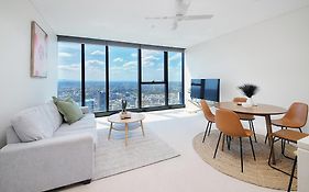Panoramic 3-Bedroom Skyscape With Free Parking